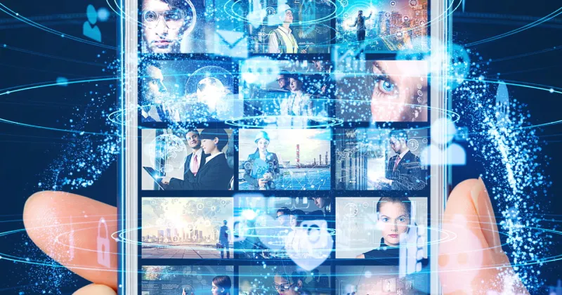 スマートフォンからデータが出る